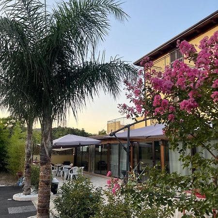 Villa Delle Rose Naples Luaran gambar